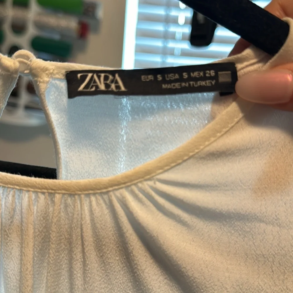 Zara Mesh Puff Ball Balloon Sleeve Top